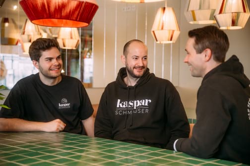 kaspar schmauser franchise restaurant gründer mitarbeiter karriere praktikum philipp claudius daniel 