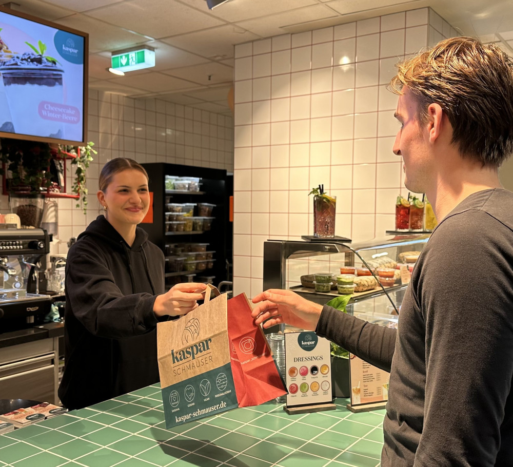  kaspar schmauser abholung outhouse togo zum mitnehmen restaurant berlin FitMax